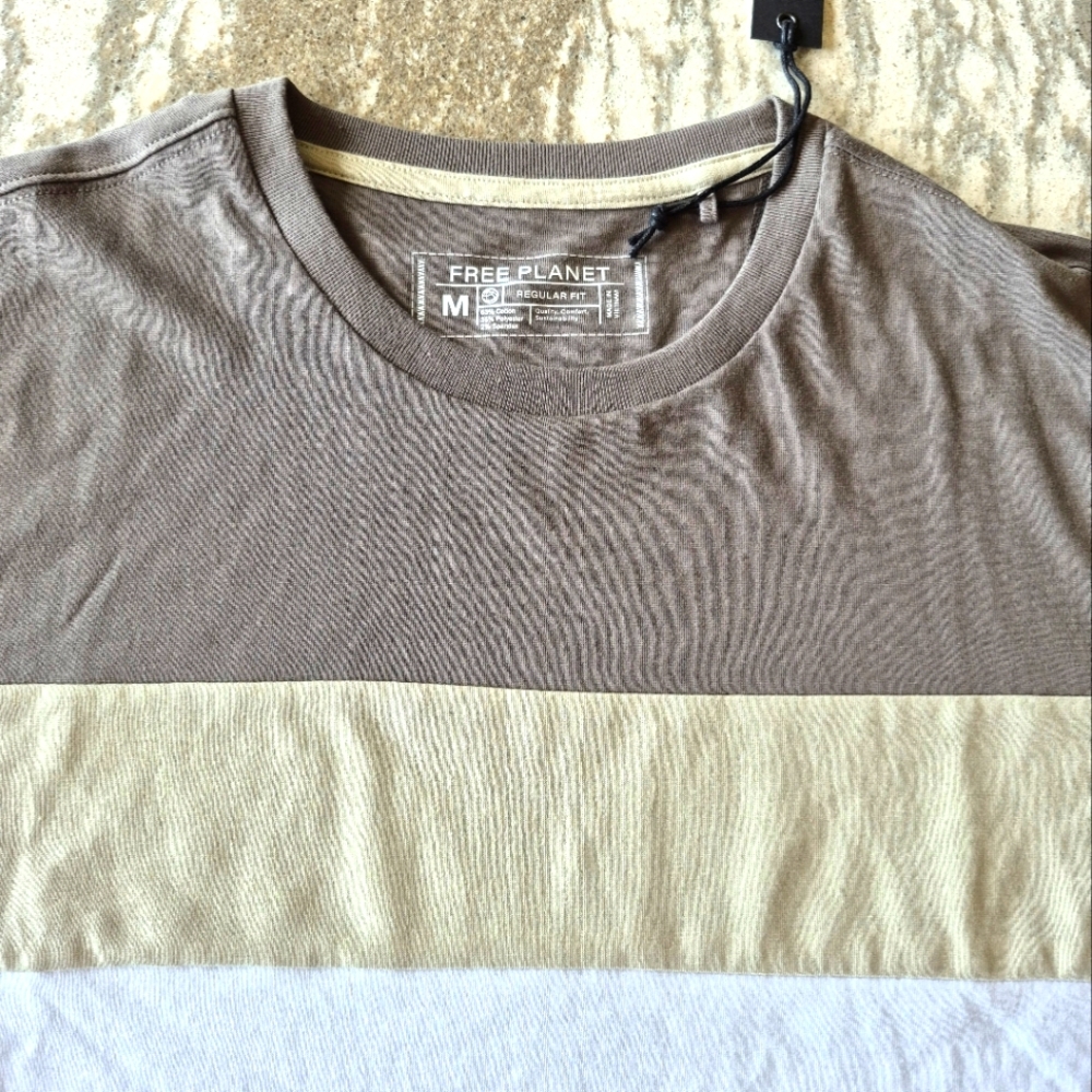 Free Planet Men's Color Block Crew Neck T-Shirt Size Medium NEW
